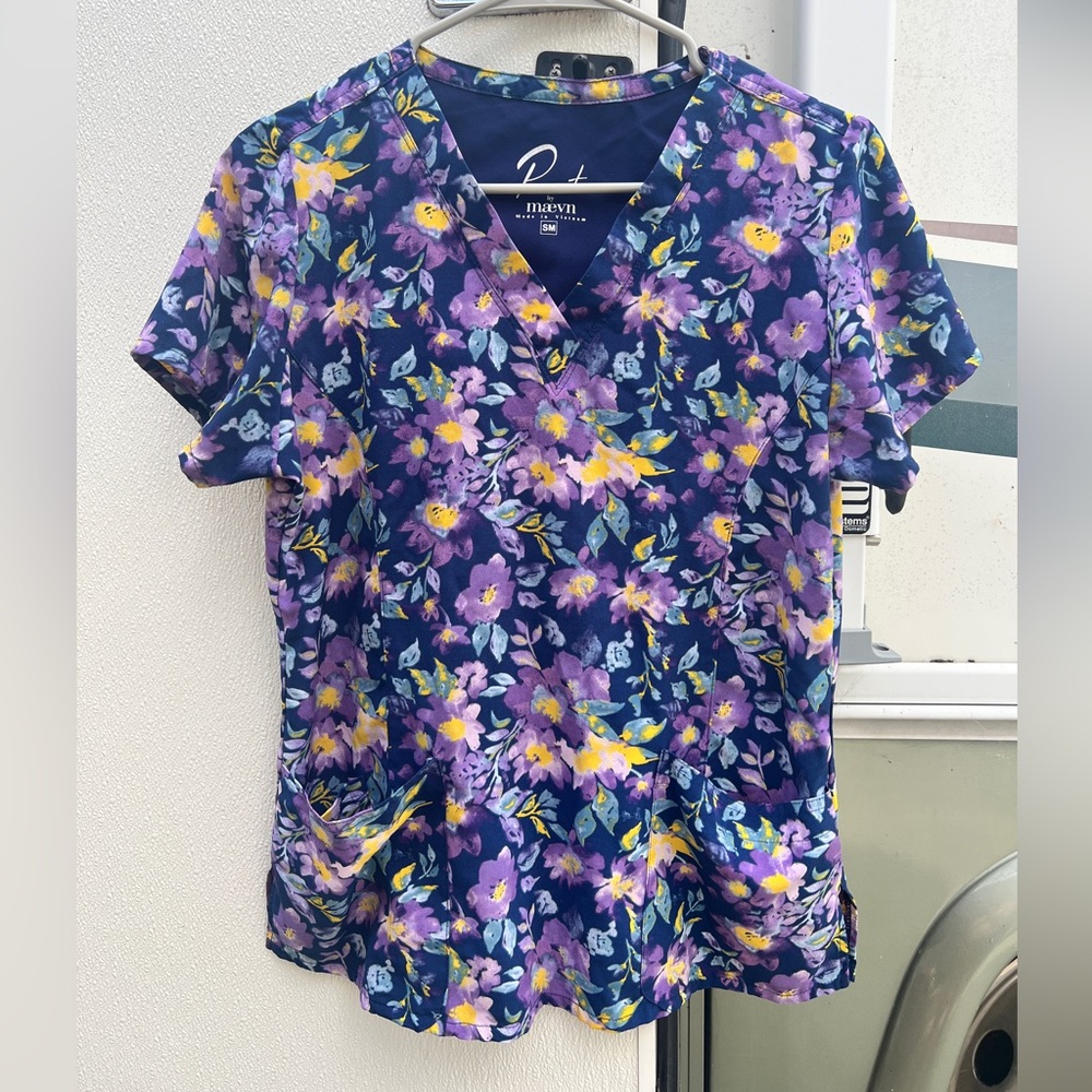 Floral Scub Top